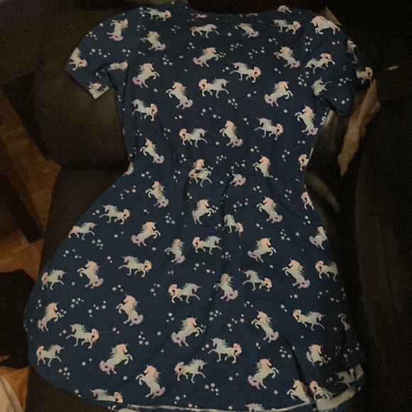 Girls navy blue dress with multicolor unicorns size 10/12 - Picture 2 of 2